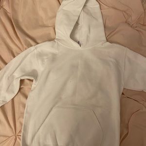 White sweatshirt size M